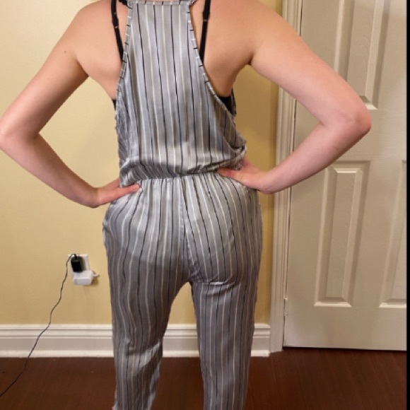 NWOT gorgeous striped silky satin jumpsuit - Picture 4 of 4